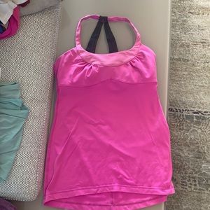 Two toned lululemon tank